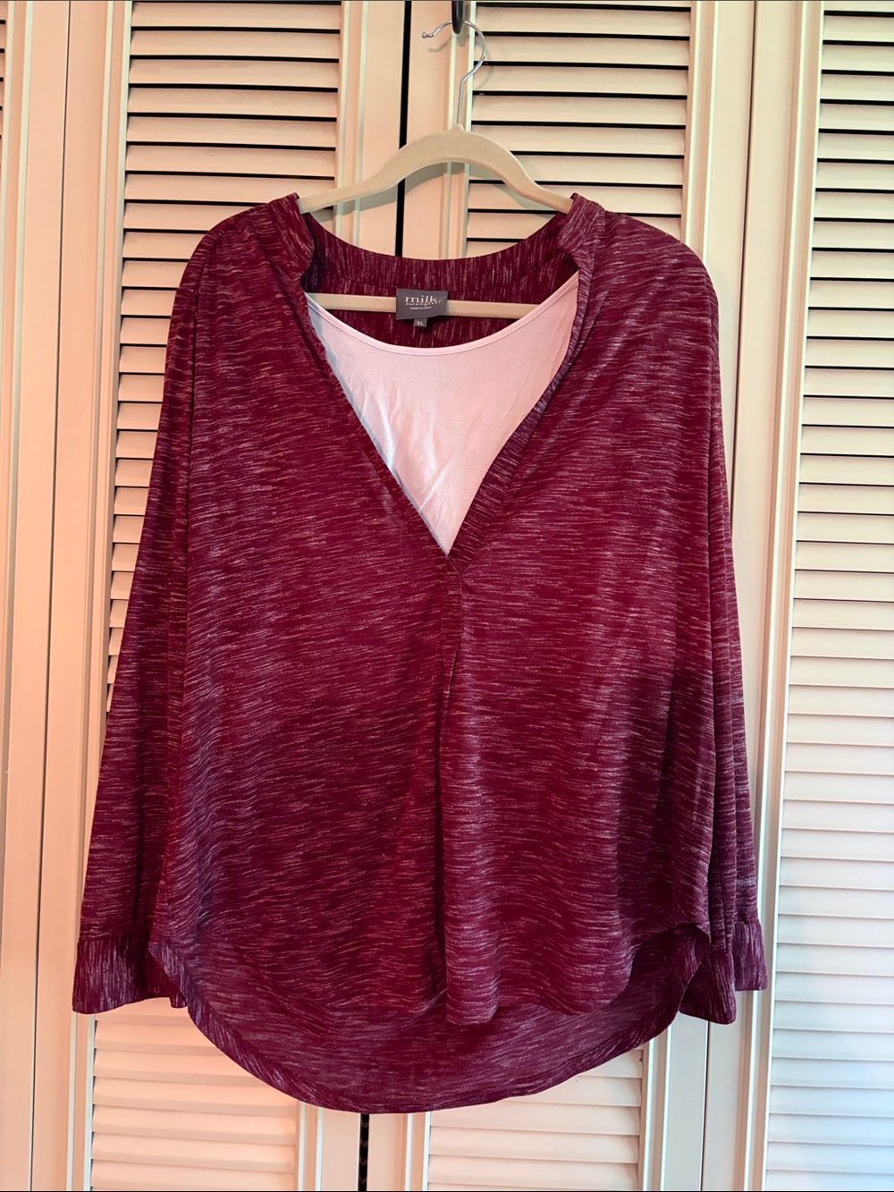 Caslon Marled V-Neck Pullover Hoodie in Wine